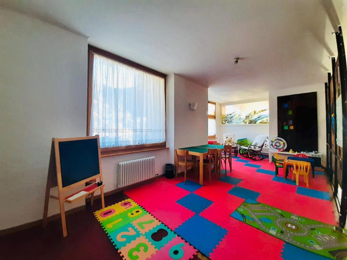 Hg Hotel Italia Brusson Dış mekan fotoğraf