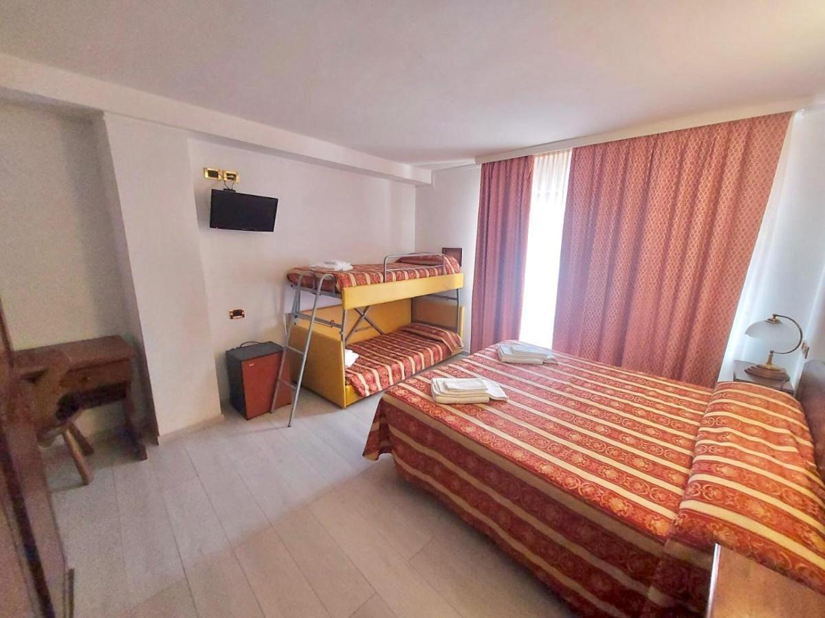 Hg Hotel Italia Brusson Dış mekan fotoğraf