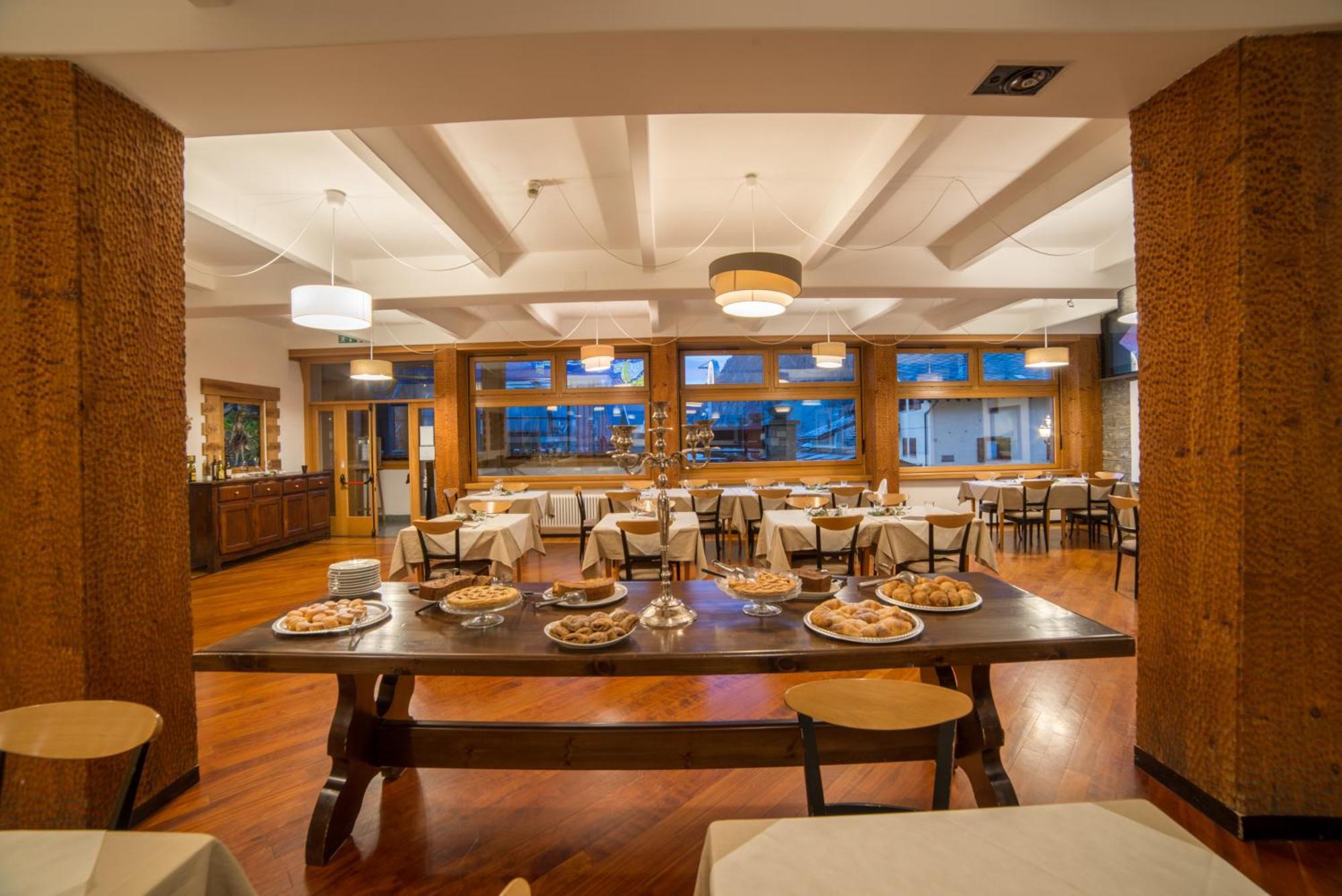 Hg Hotel Italia Brusson Dış mekan fotoğraf