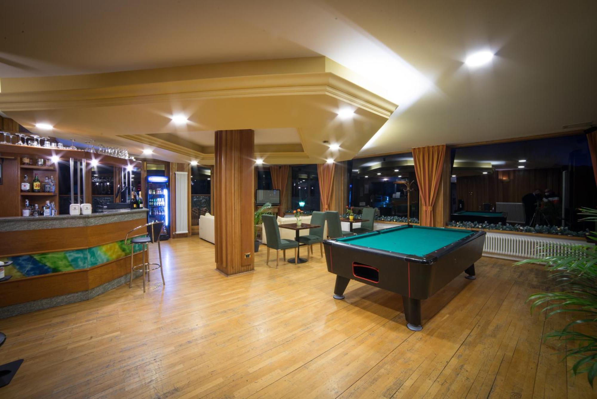 Hg Hotel Italia Brusson Dış mekan fotoğraf