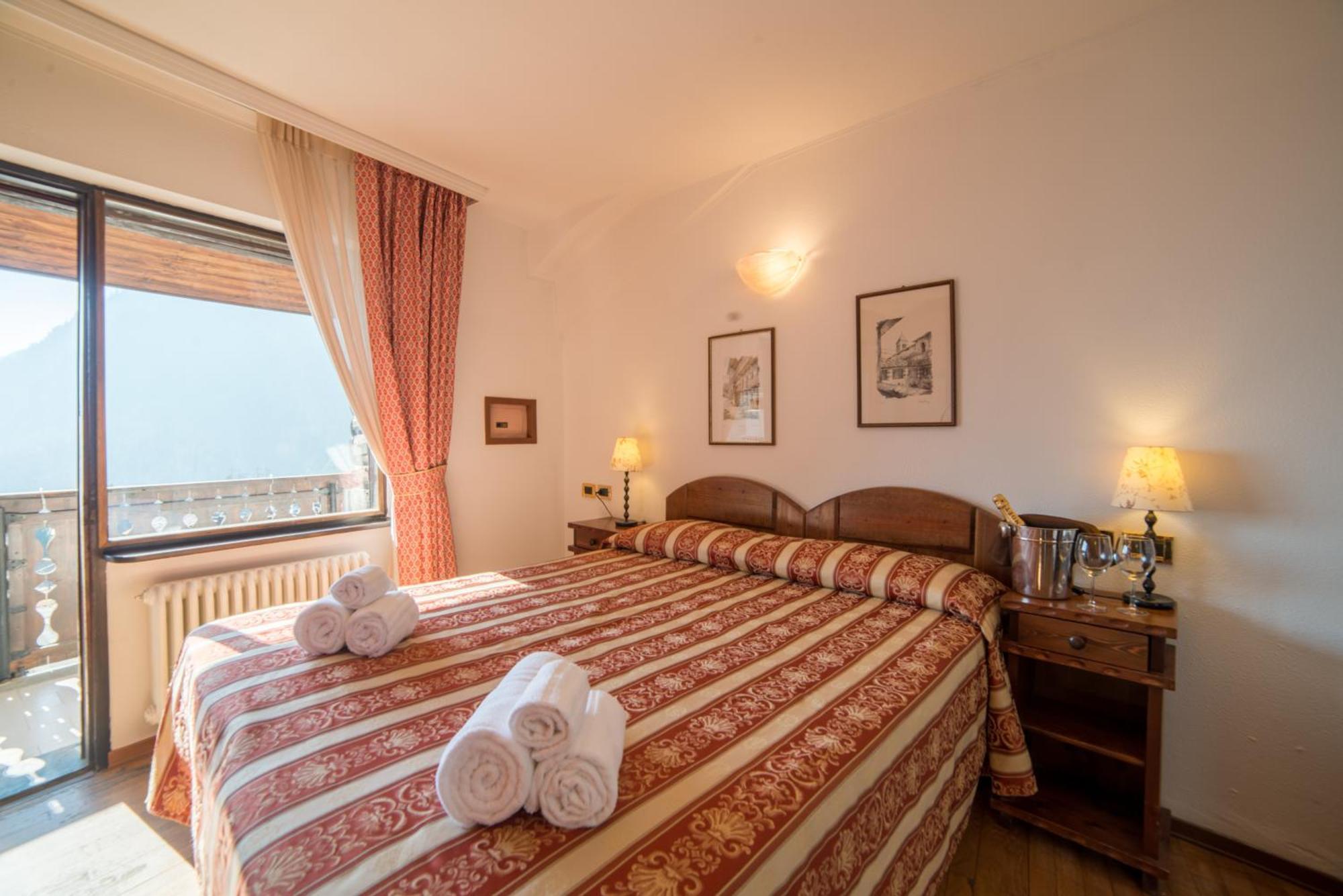 Hg Hotel Italia Brusson Dış mekan fotoğraf