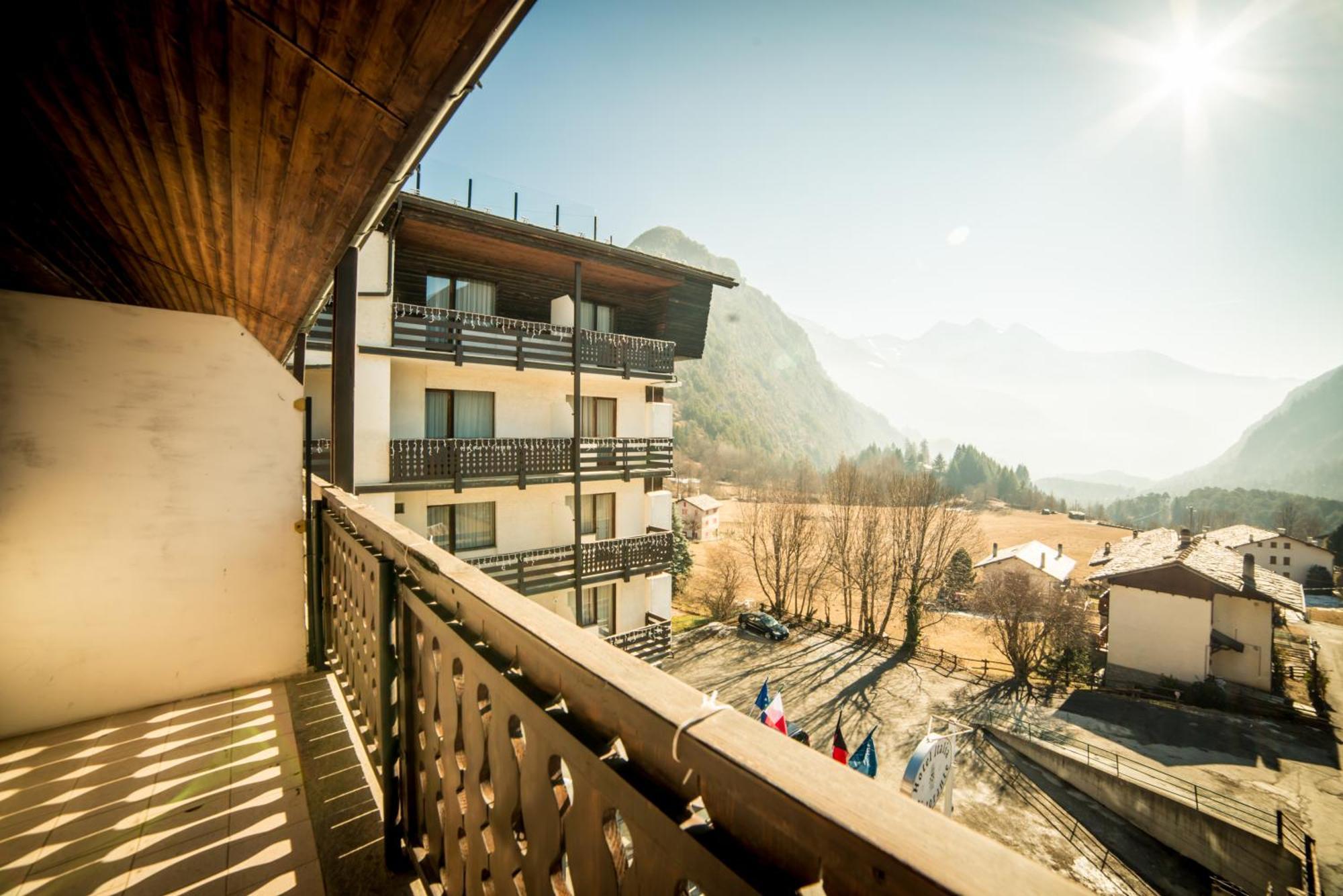 Hg Hotel Italia Brusson Dış mekan fotoğraf