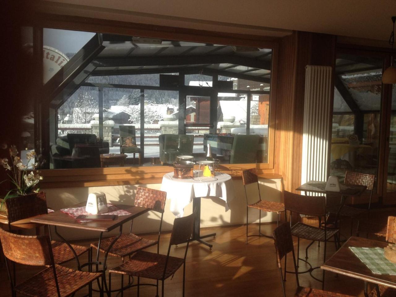 Hg Hotel Italia Brusson Dış mekan fotoğraf